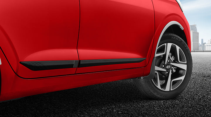 Body Side Moulding - Matte Black - Hyundai New Aura