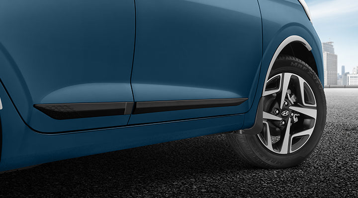 Body Side Moulding - Matte Black - Hyundai New Aura
