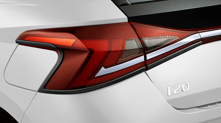 Tail Lamp Garnish Black - i20